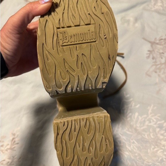 Demonia Tan Fur-Lined Platform Boots 8 - Picture 3 of 5